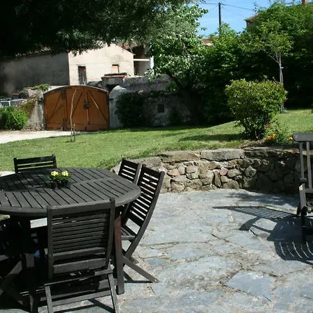 Le Logis D'ama Ferienhaus *